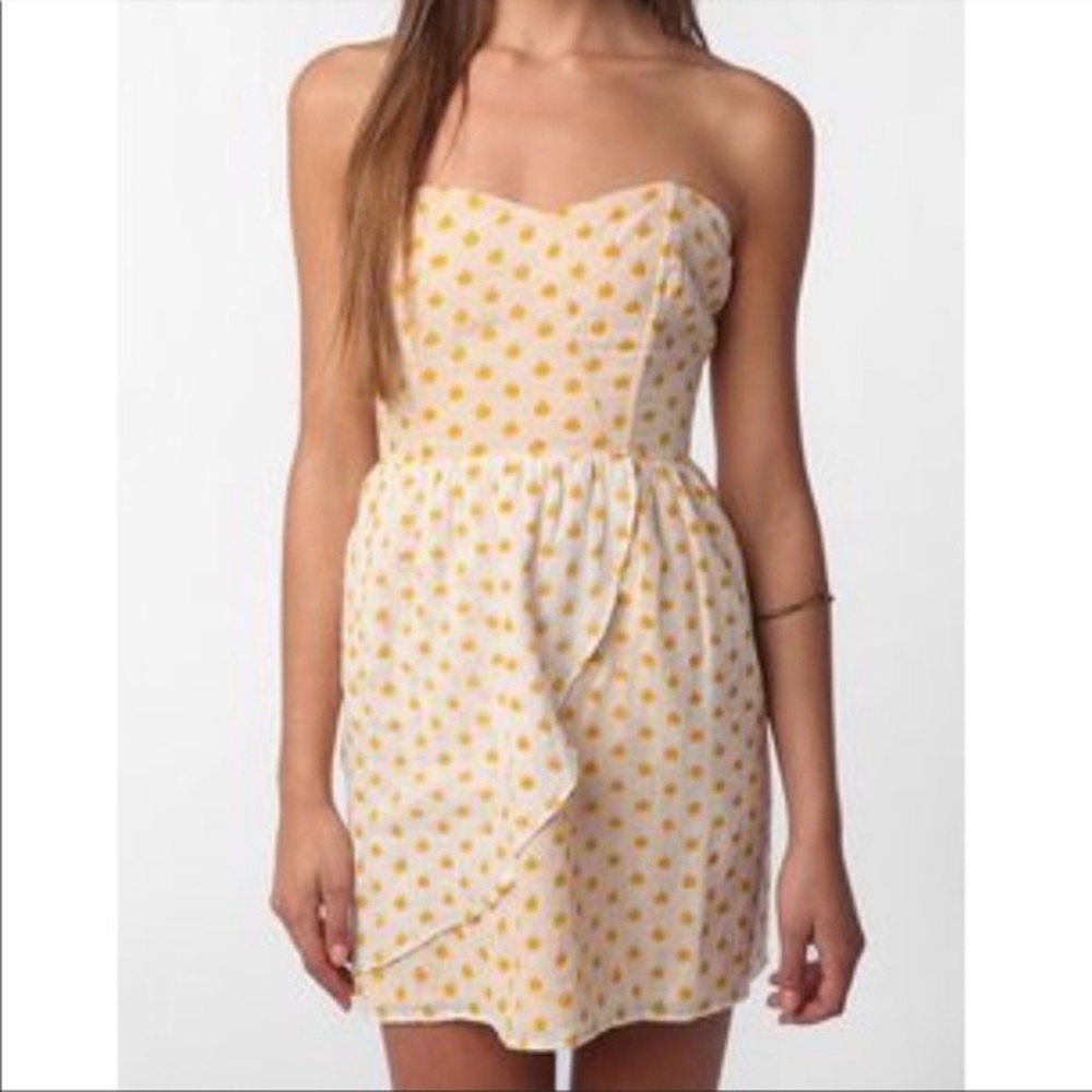 Urban Outfitters Coincidence & Chance‎ Fruit Print Strapless Dress Size Medium